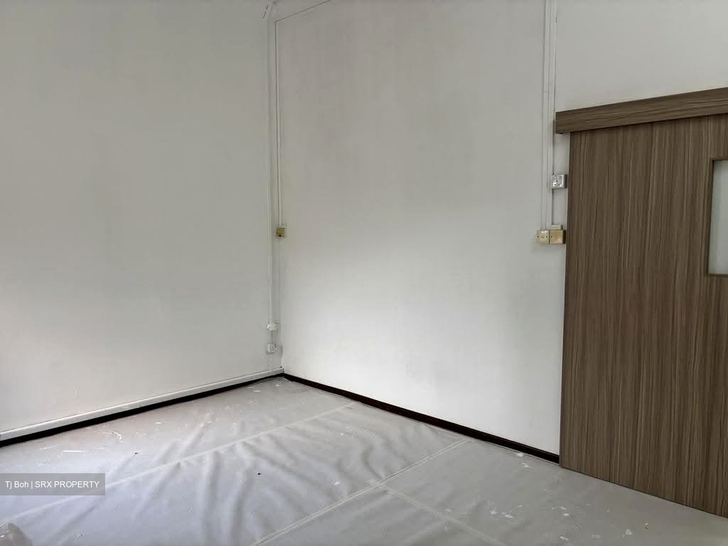 Beach Road (D7), Office #619342191